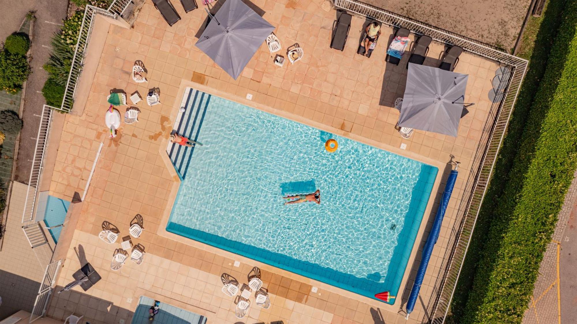 L'Hotel Des Bains - Salles-La-Source Eksteriør bilde