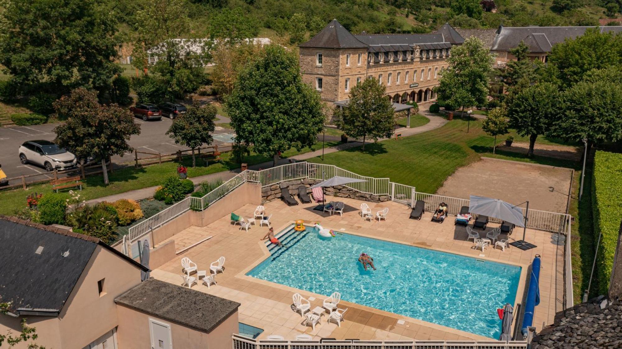 L'Hotel Des Bains - Salles-La-Source Eksteriør bilde