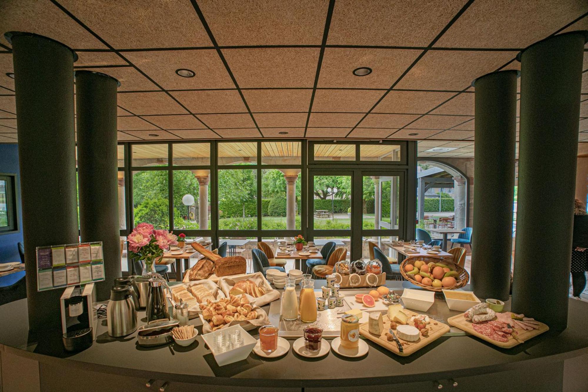 L'Hotel Des Bains - Salles-La-Source Eksteriør bilde