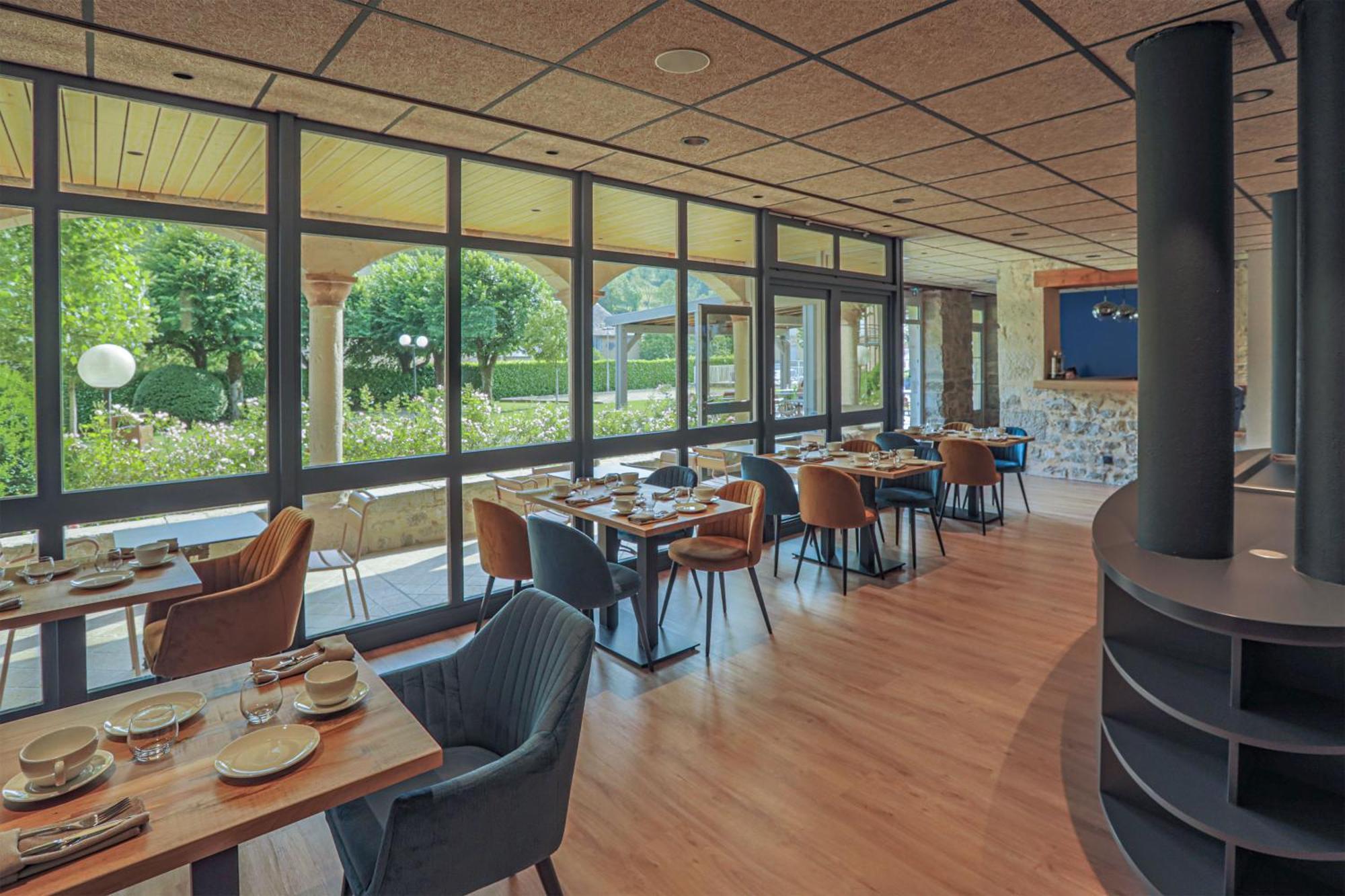 L'Hotel Des Bains - Salles-La-Source Eksteriør bilde