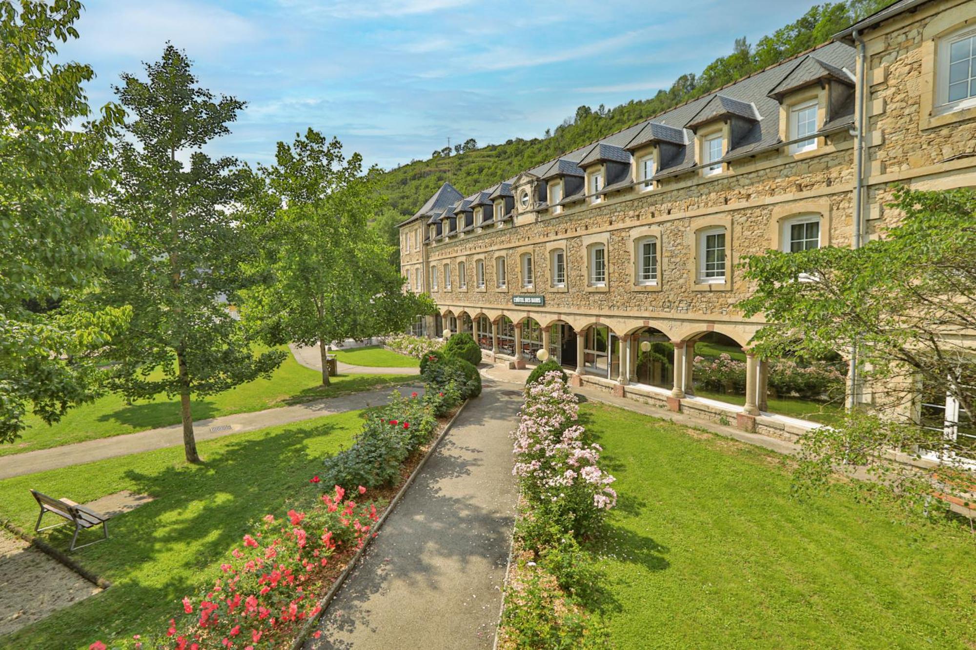 L'Hotel Des Bains - Salles-La-Source Eksteriør bilde