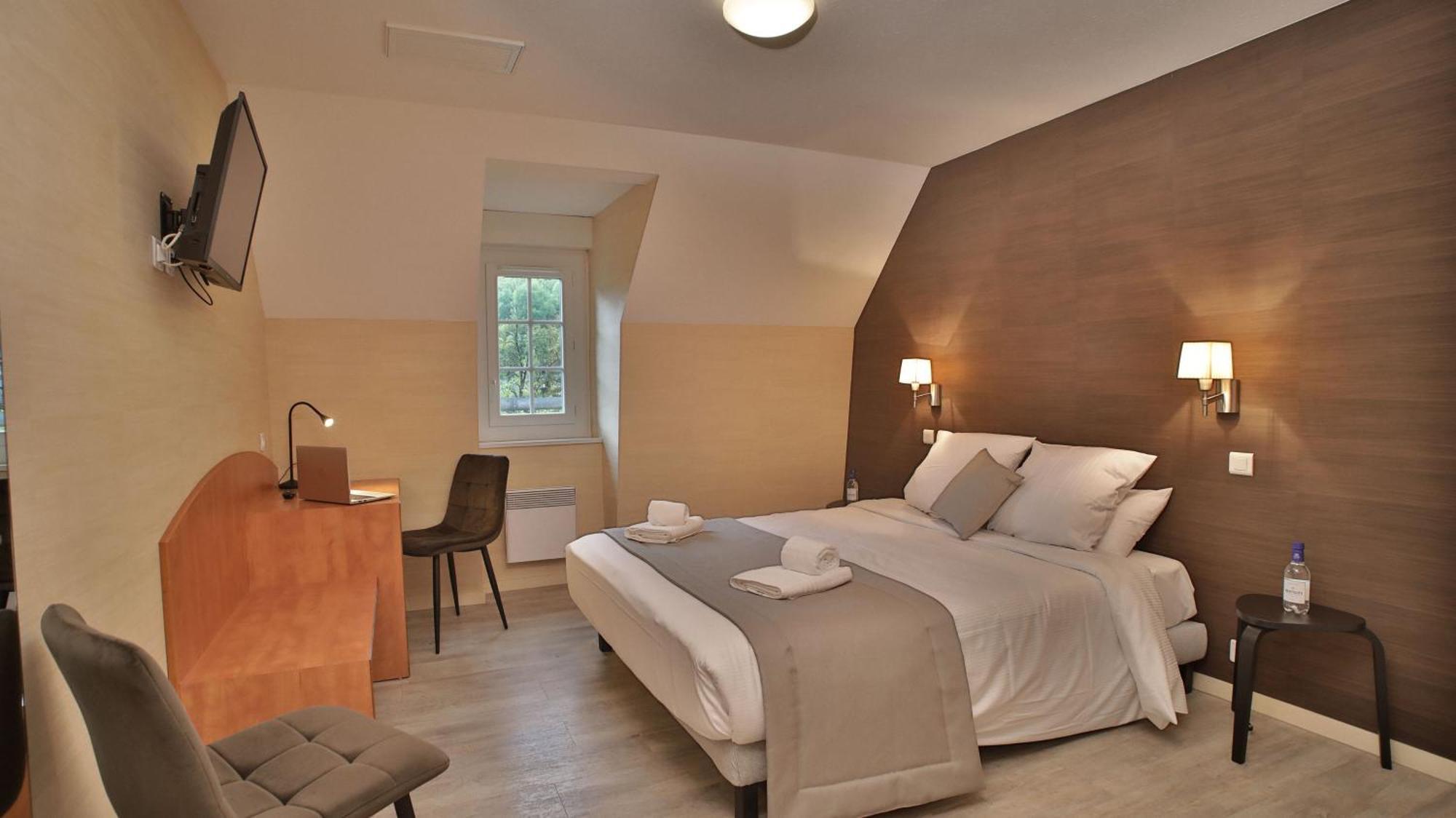 L'Hotel Des Bains - Salles-La-Source Eksteriør bilde