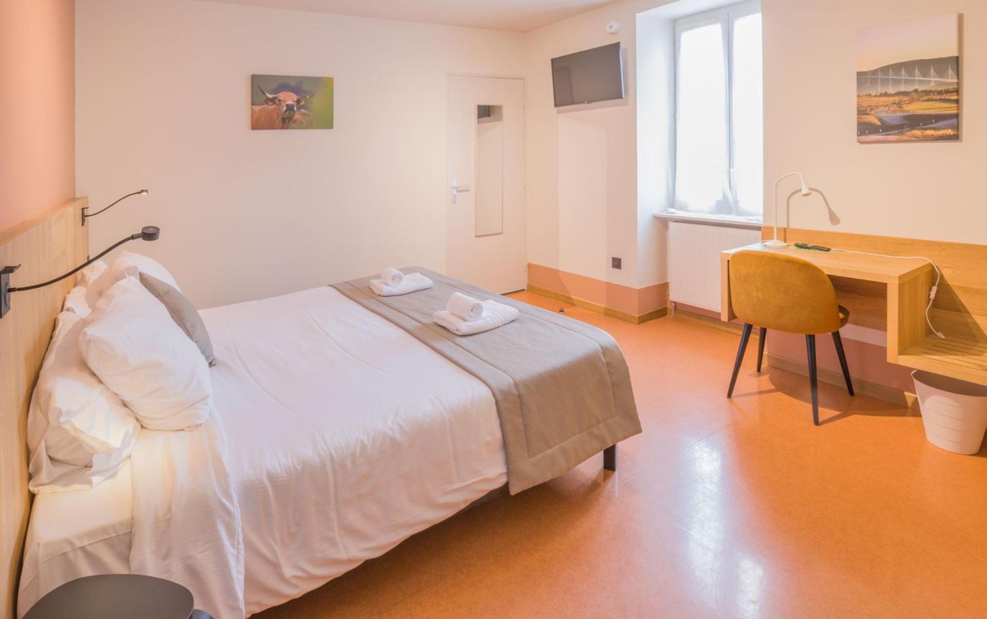 L'Hotel Des Bains - Salles-La-Source Eksteriør bilde