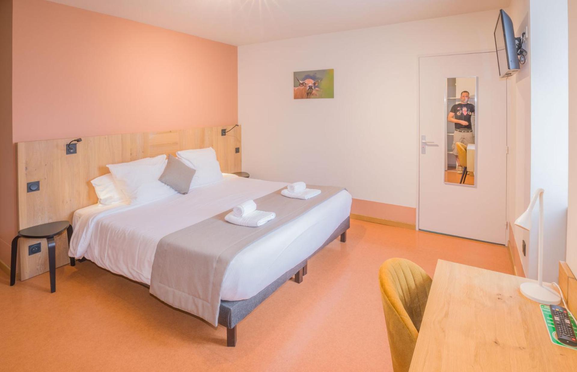 L'Hotel Des Bains - Salles-La-Source Eksteriør bilde